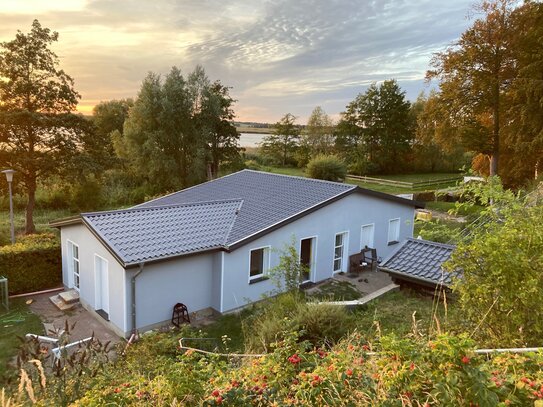 Wunderschönes Einfamilienhaus in idyllischer Lage mit Achterwasserblick