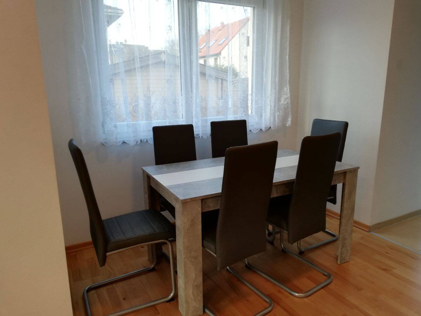 Terrassenwohnung 3 Zimmer mit Garten - Photo 1