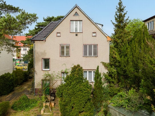 Bahnhofsnah! Ein- bis Dreifamilienhaus mit viel Potenzial in Köpenick - Auch als Kapitalanlage!