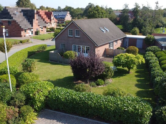 Modernisiertes, familiengerechtes Haus erwartet Sie in ruhiger Lage von Bredstedt