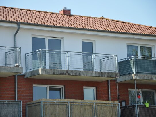 Moderne 2-Raum-Wohnung mit Balkon im Grünen (Parow)