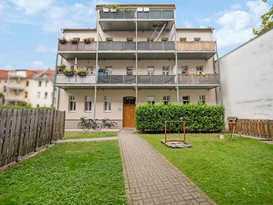 Im Herzen von Gohlis: Vermietete 2-Zimmer-Wohnung mit Balkon im Hinterhaus