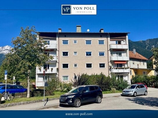 Gepflegte Etagenwohnung in zentraler Lage mit Stellplatz und Bergblick