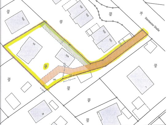 GRUNDSTÜCK MIT ALTBESTAND KLEINES EFH (VERMIETET) + EFH (LEER / SEHR STARK SANIERUNGSBEDÜRFTIG)