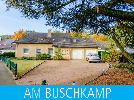 Tolles Haus - tolles Grundstück! Zweifamilienhaus mit Doppelgarage