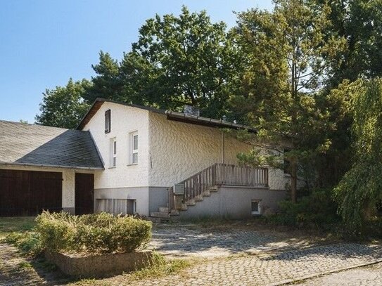 Großes Grundstück mit Handwerkerhaus in bester Lage in Kleinmachnow