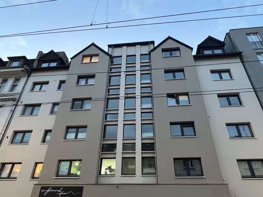 6-Zi.-ETW + Fahrstuhl + großer Balkon + 2 ebene Tiefgaragenplätze