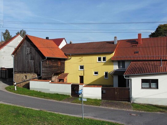 Reihenhaus mit ruhigen Grundstück in Gräfinau als Sanierungsobjekt