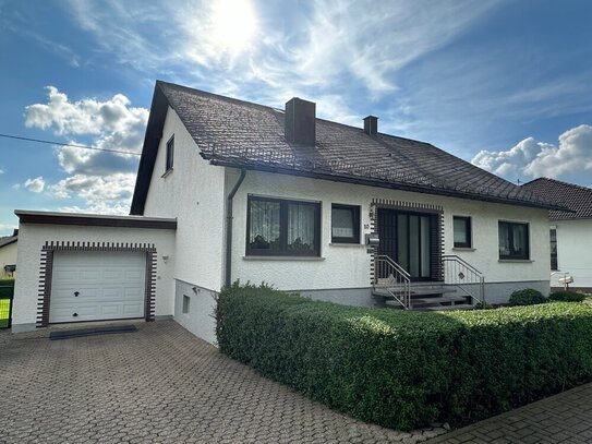 Gepflegtes Einfamilienhaus mit Einliegerwohnung in ruhiger Lage von Herschbach