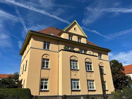 NEU - Wunderschön geschnittene Dachgeschoss-Wohnung mit Fernblick