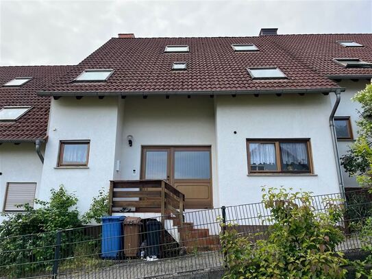 Reihenmittelhaus in ruhiger Lage, Kamin, Terrasse, 2 Stellplätze