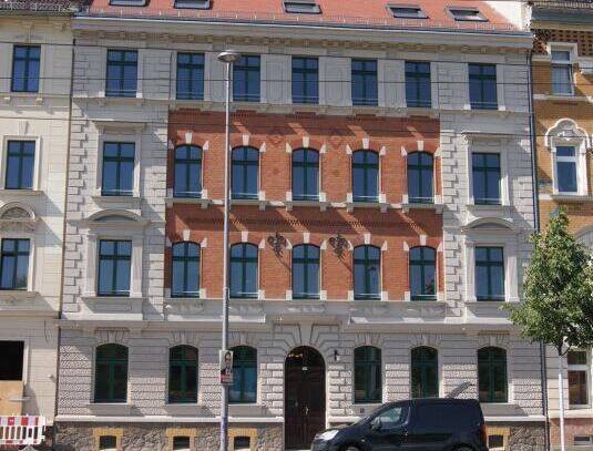 Genial! + Bezugsfreie ETW + Parkett + Fußbodenheizung +10m² Südwestbalkon + Bad mit Wanne & Dusche