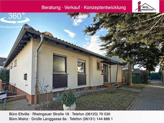 Großzügiger, massiv gebauter Bungalow mit Einliegerwohnung und großem Garten in Top-Lage