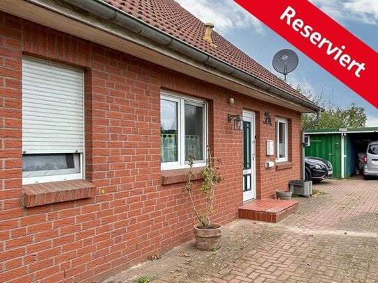 Reserviert Doppelhaushälfte mit Carport in Oldendorf