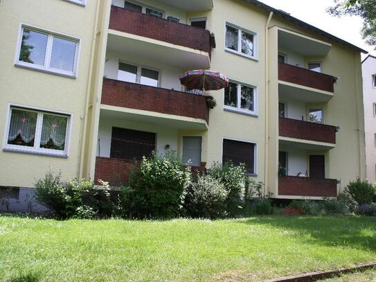 Für Kapitalanleger-gut vermietete 3 Zimmer Wohnung nahes des Centro Oberhausens! Provisionsfrei!