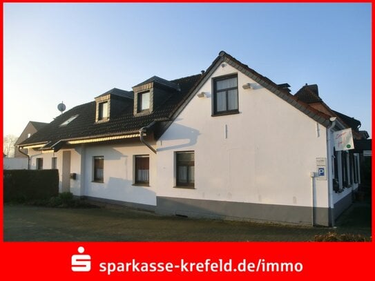 Einfamilienhaus mit Pension und Garage