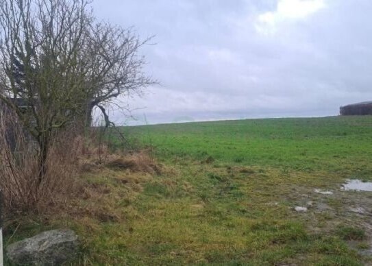 Großes teilbares Baugrundstück in ruhiger und schöner Lage