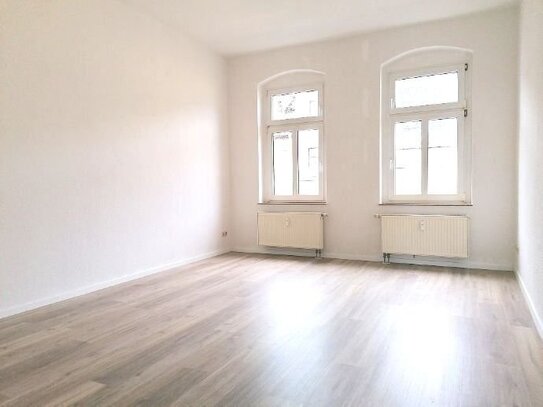 !! 3-Zimmer-Wohnung mit Balkon und PKW-Stellplatz !!