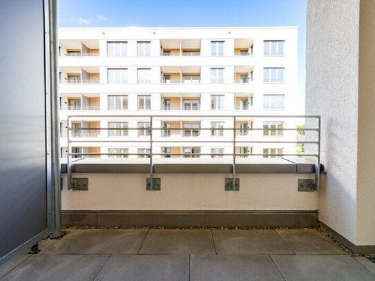 Seniorenwohnung (Mind. ein Mieter ab 65J.): 2,5-Zimmer-Wohnung auf 79m² mit EBK und schöner Loggia!