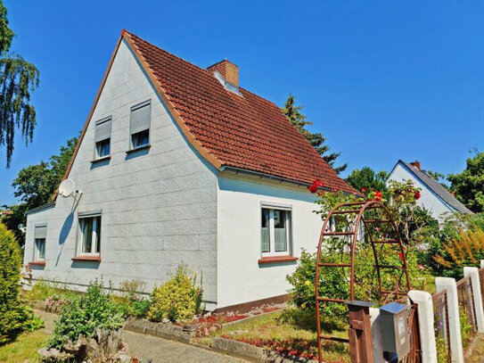 Ruhe pur: Idyllisches Haus mit Bonusgebäude!