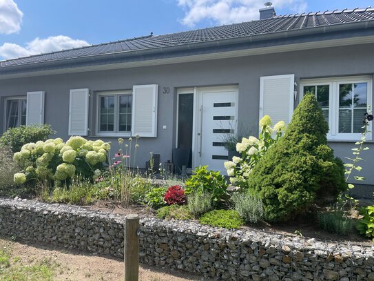 familienfreundlicher Bungalow vor den Toren Berlins