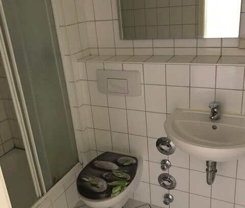 Preiswerte schöne 2-R-Wohnung in Magdeburg - Stadtfeld Ost im EG. ca.39m² zu vermieten.