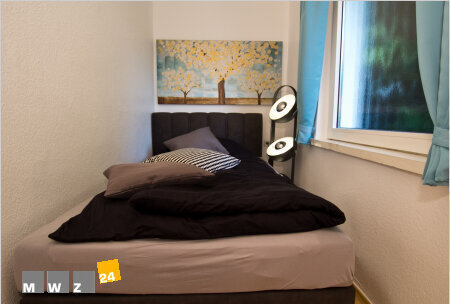 Komplett möbliert / Furnished accommodation in: Gerresheim.Budget Apartment mit Blick in den