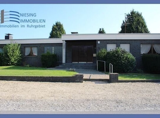 Bungalow - freistehend mit Garage & großem Grundstück ***provisionsfrei***