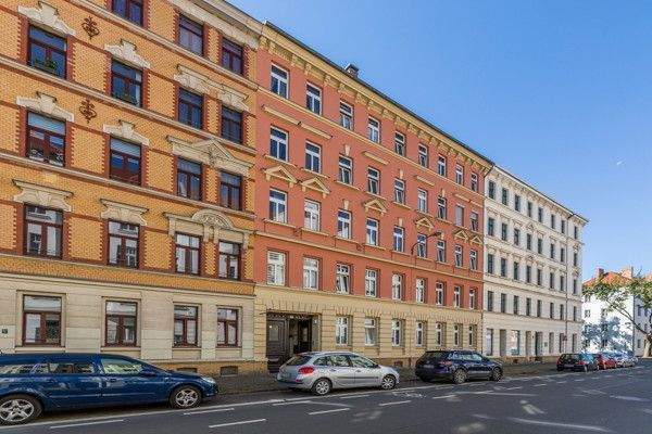 Renovierte 2-Zimmer-Wohnung mit Südbalkon