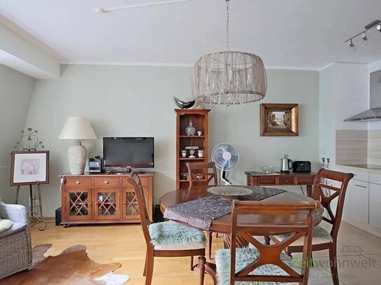 (EF0788_M) Dresden: Innere Altstadt, möbliertes Luxusapartment mit Service, Loggia, WLAN, TG-Stellplatz möglich