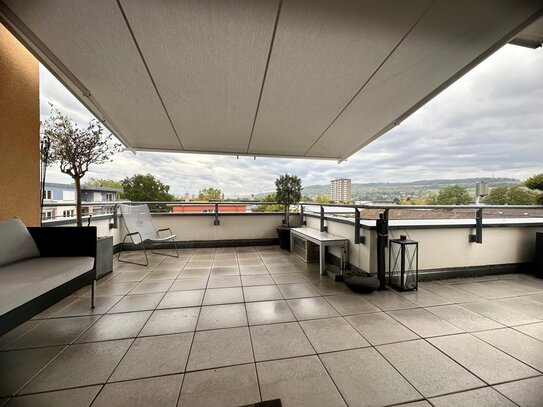 Penthouse mit großer Dachterrasse und Fernsicht.