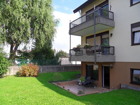 Gemütliche u. helle 2- Zimmer- Souterrainwohnung mit Terrasse u. Pkw- Stellplatz