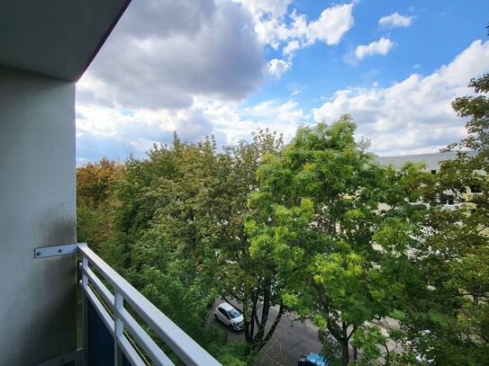 2-RW - Ideal für Singles oder Pärchen - Balkon - Tageslichtbad mit Wanne