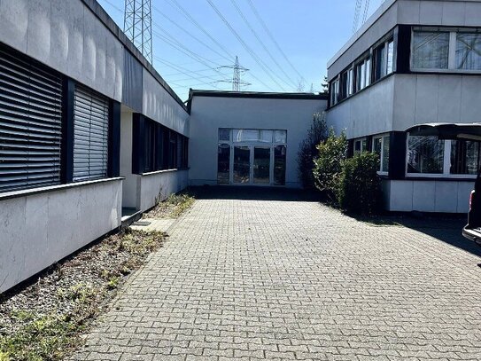 441m² große Halle mit 213m² Büroeinheit im Gewerbegebiet von Siegburg Zange ab sofort frei!