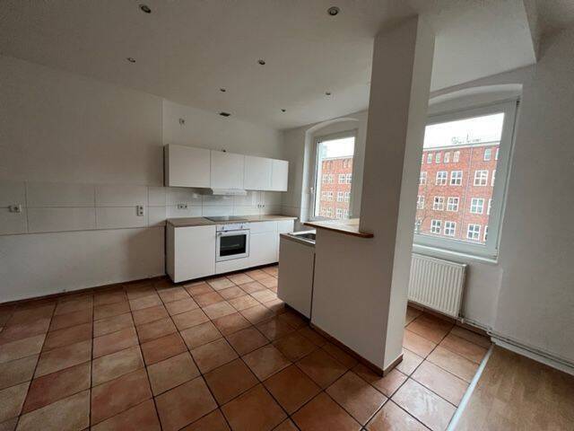 Renovierte 5-Zimmer-Wohnung mit Balkon nahe Franz-Neumann-Platz - Photo 1