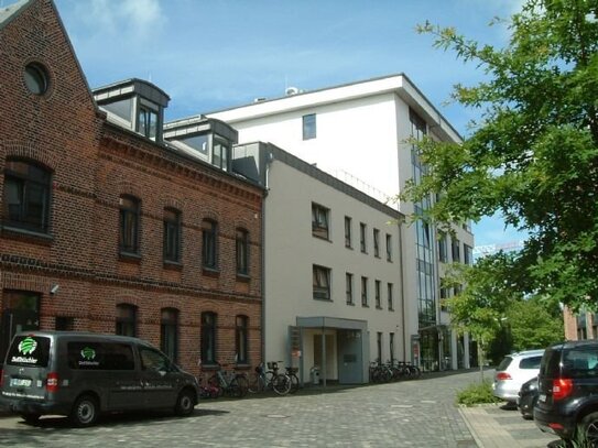 IHW - moderne Bürofläche in der Marzipanfabrik