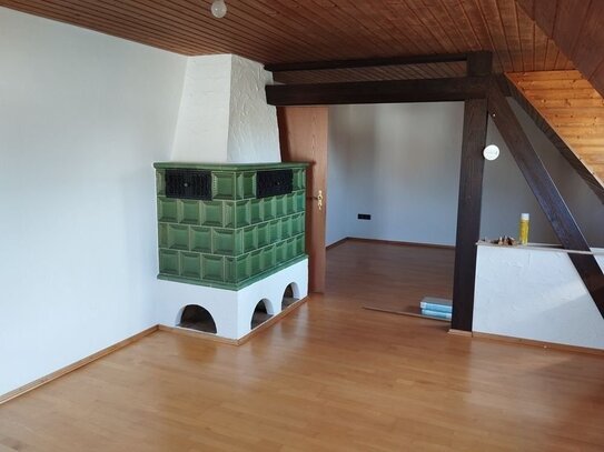 Schöne 4 Zimmer Wohnung mit Balkon in Adelsdorf zur Miete