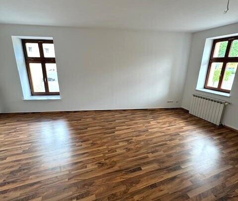 Sehr schöne 2-R-Wohnung 60m2 in Aschersleben im 1.OG zu vermieten...!