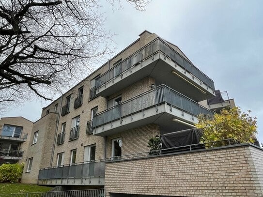 Großzügiges Wohnen in zentraler Lage mit Blick auf das Wasser