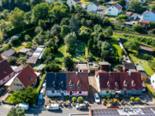 Ihr neues Zuhause: Doppelhaushälfte mit Terrasse und Garten in ruhiger Lage von Thüngen