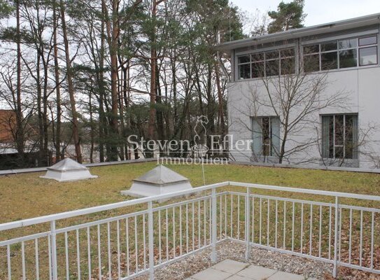 Büro mit Terrasse und Überblick