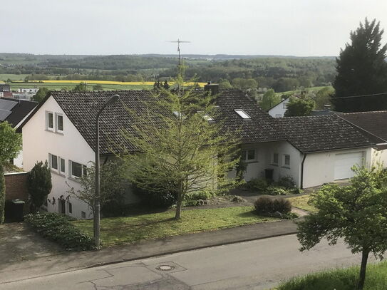 Großes Einfamilienhaus - Top Lage - Sonniger Garten