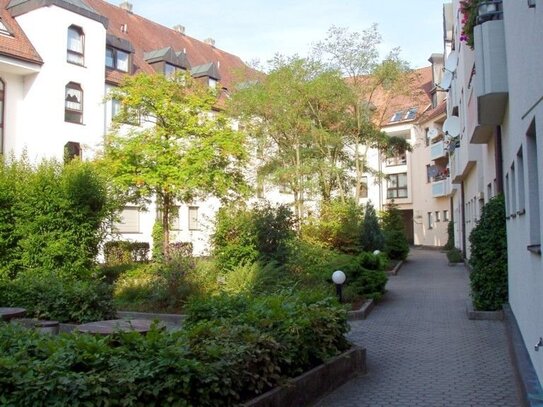 Top Altstadtlage, Nähe Rathaus 3 Zi. DG-Wohnung in gepfl. Anlage 3.OG ca. 64 m²