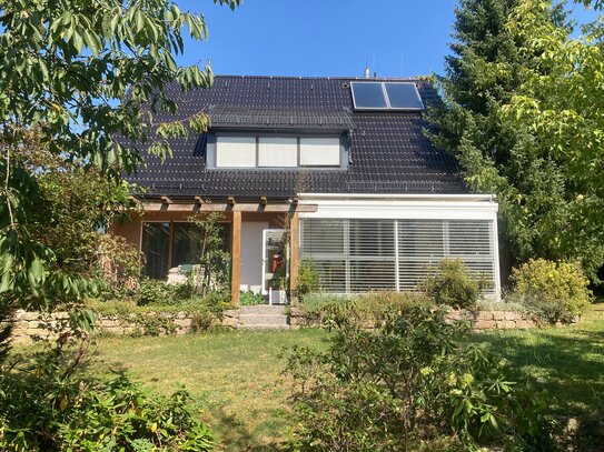 Charmantes freistehendes Einfamilienhaus mit großem Garten in toller Lage von Bamberg-Gaustadt, Nähe Waldrand