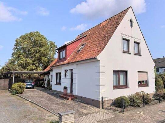 Modernisiertes Wohnhaus mit 6 Zimmern in ruhiger Lage