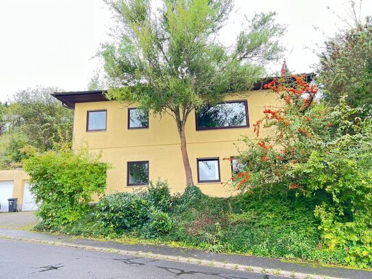 Traumhafte Aussicht, großzügiges freistehendes Haus mit Panoramablick und Garten, provisionsfrei, alternativ als zwei W…