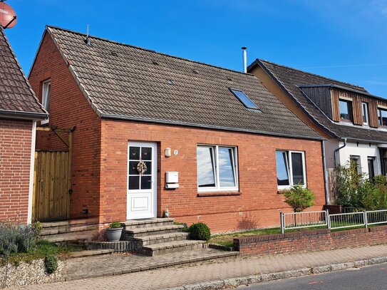 Solides Einfamilienhaus in zentraler Lage von Kellinghusen - zur Zeit vermietet -