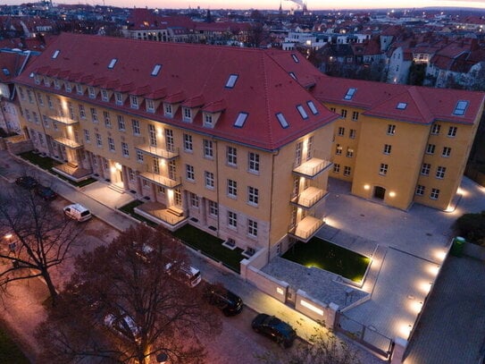 Einzigartige 2-Zi.-Whg. mit Terrasse, hochwertiger Ausstattung, Pkw-Stellpl. in historischem Objekt