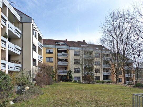 SEHR GEPFLEGTE 2 1/2 ZI-ETW MIT DACHTERRASSE UND DUPLEXPARKER DIREKT AM ZIMMERMANNSPARK