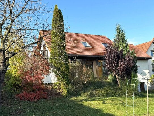 Einfamilienhaus mit großen Garten in grüner und beliebter Lage in Effeltrich